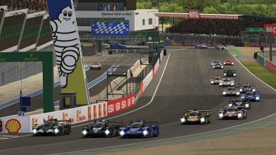 The start of iRTES Round 3 at Le Mans